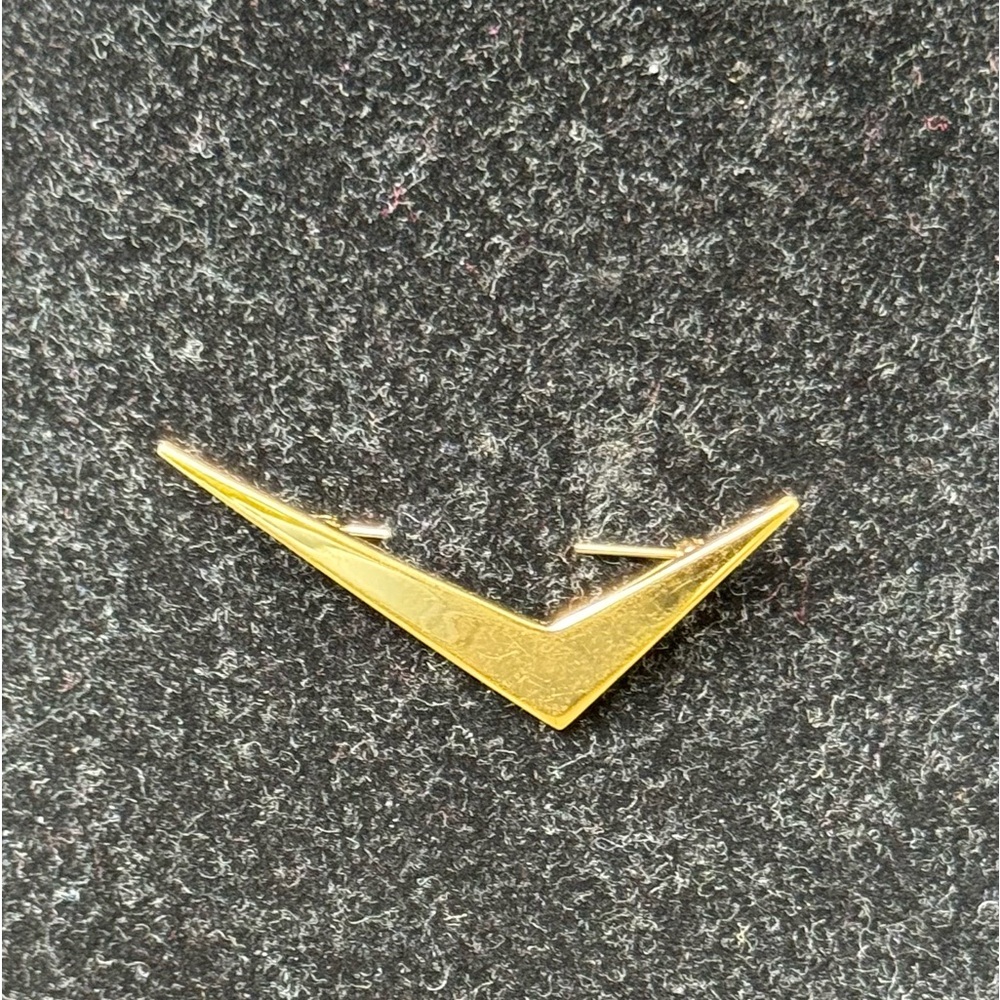 Monet vintage check brooch